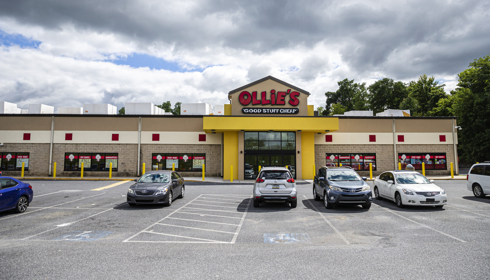 Ollies bargainhunting shoppers push the Pa. retailers growth to 457